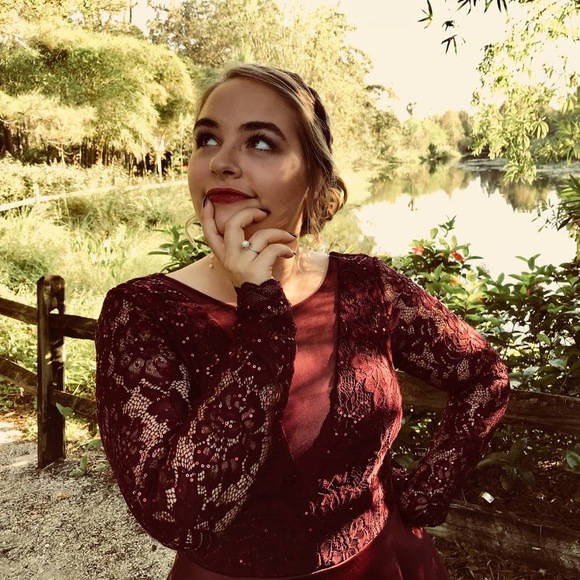 Meet your Posher, Danielle - Picture 1 of 1